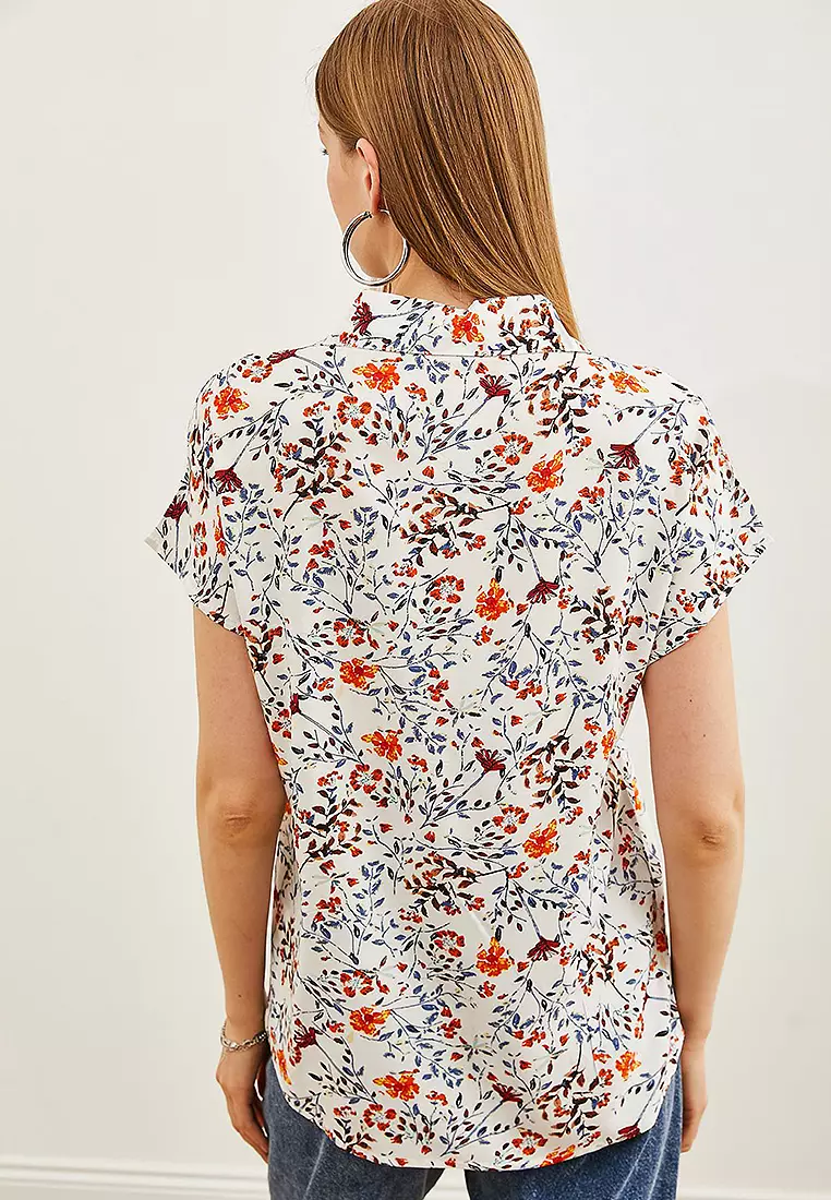 Leaf Tiny Floral Bat Shirt