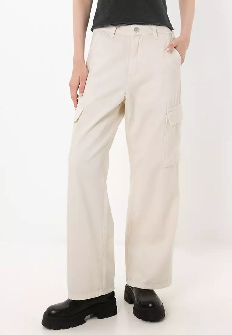 Wide Leg Cargo Jeans