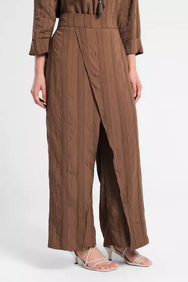 MINIMAL - Durma - Celana Asymmetry Tekstur - Khaki