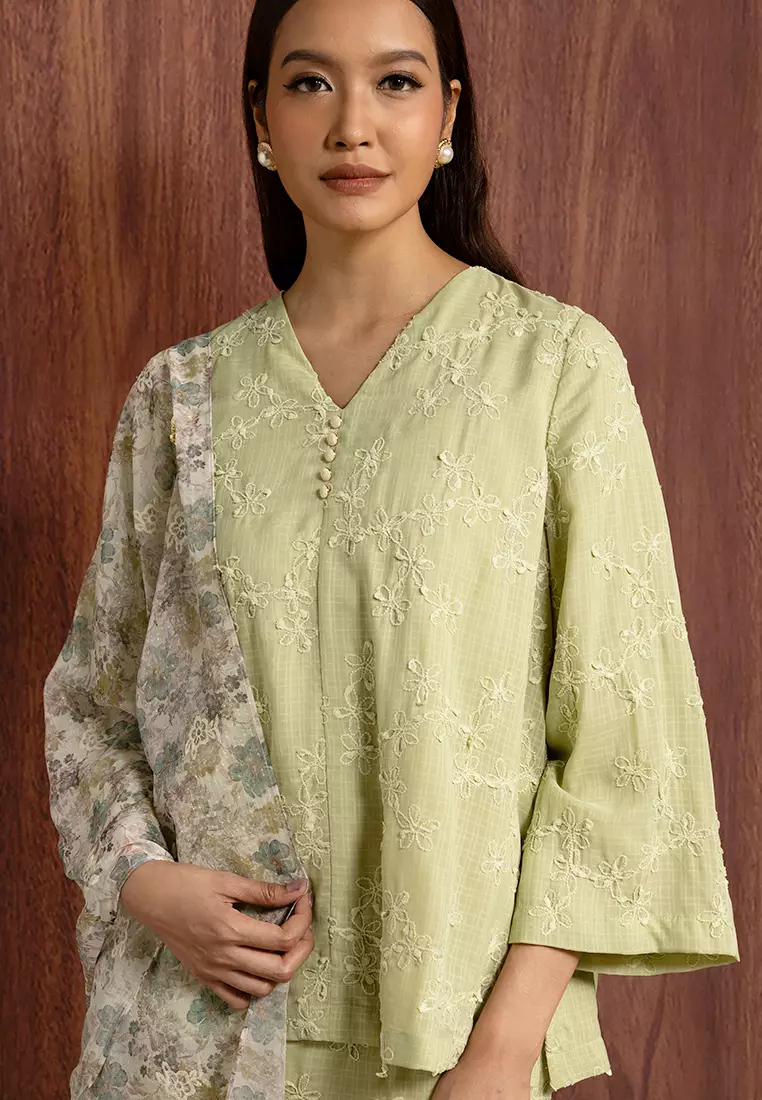 NORA KURUNG SET WITH SHAWL