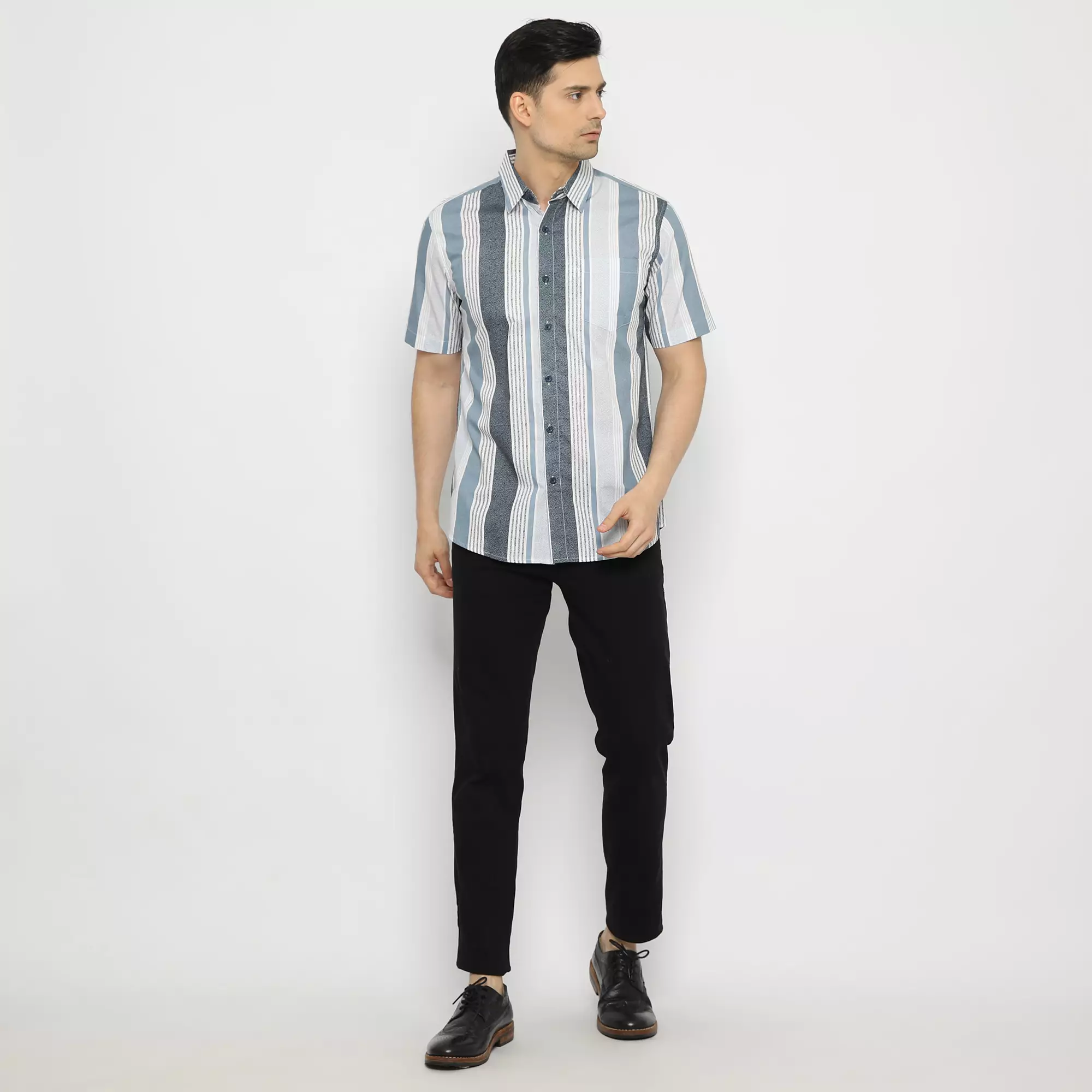 Platini Kemeja Motif Salur Pria Lengan Pendek Katun Print Coklat 73298