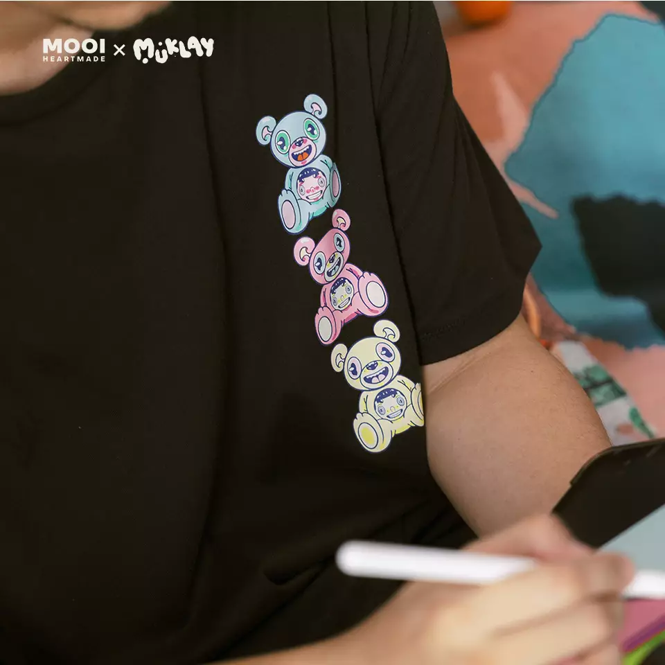 Mooi X Muklay Kaos Dewasa Unisex Graphic Tee Adult - Beige