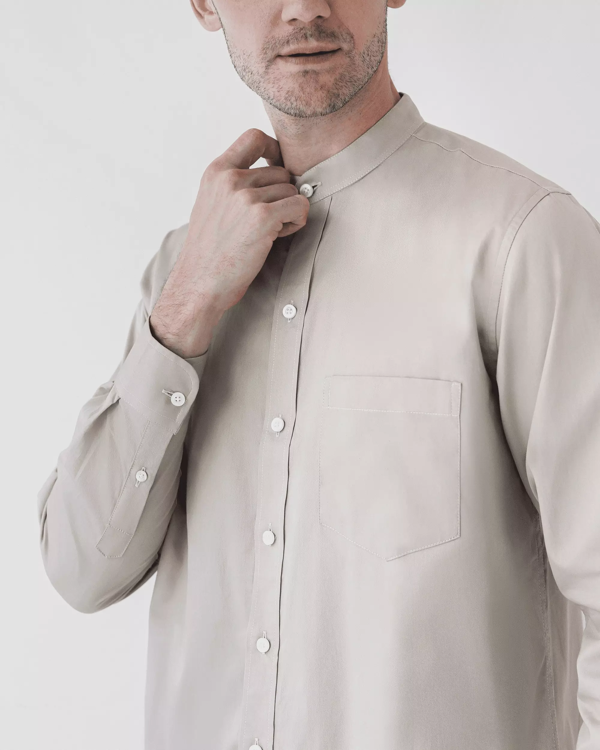 Cotton Well Badr Stand Collar Shirt Light Taupe | Kemeja Koko Lengan Panjang Krem