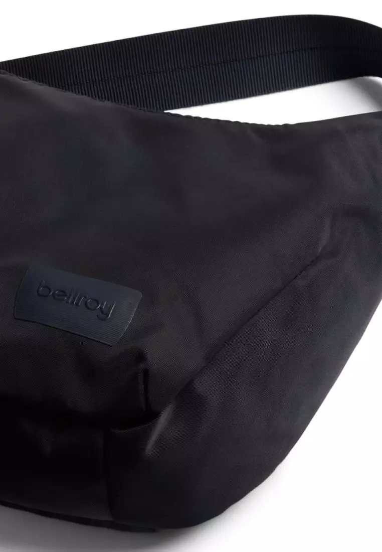 Bellroy Laneway Crescent Bag 2.5L - Ink