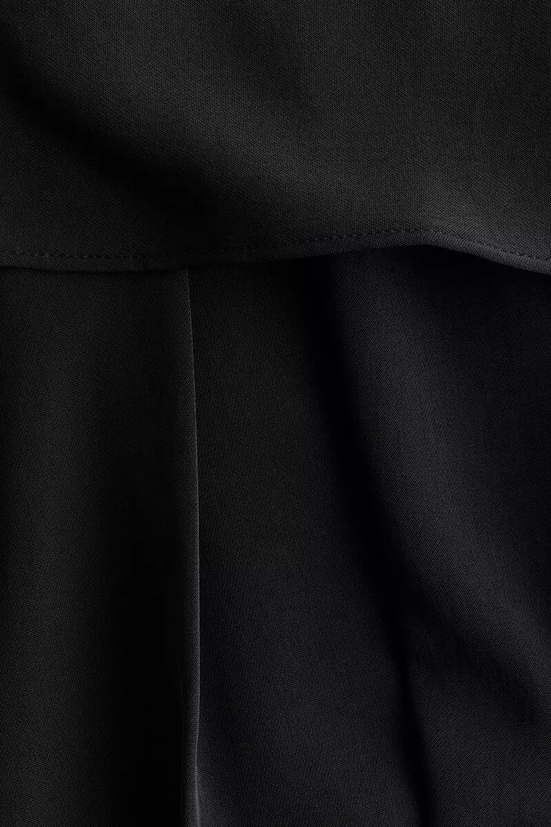 Tailored skirt-layered trousers