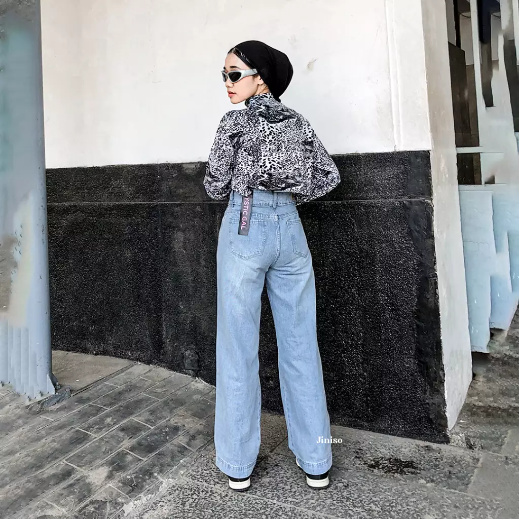 Highwaist Baggy Ripped Jeans 584 MYSTIC GAL