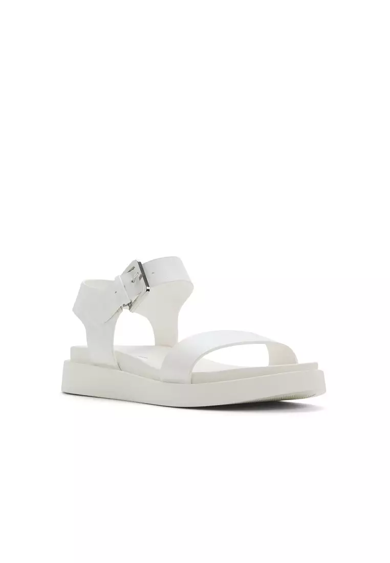 Calma Flat Sandals