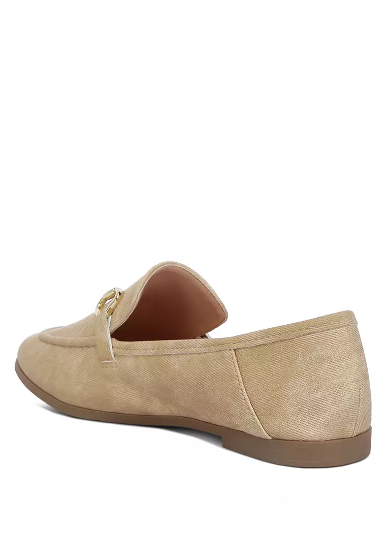 Sepatu Kanvas Horsebit dalam warna Krem