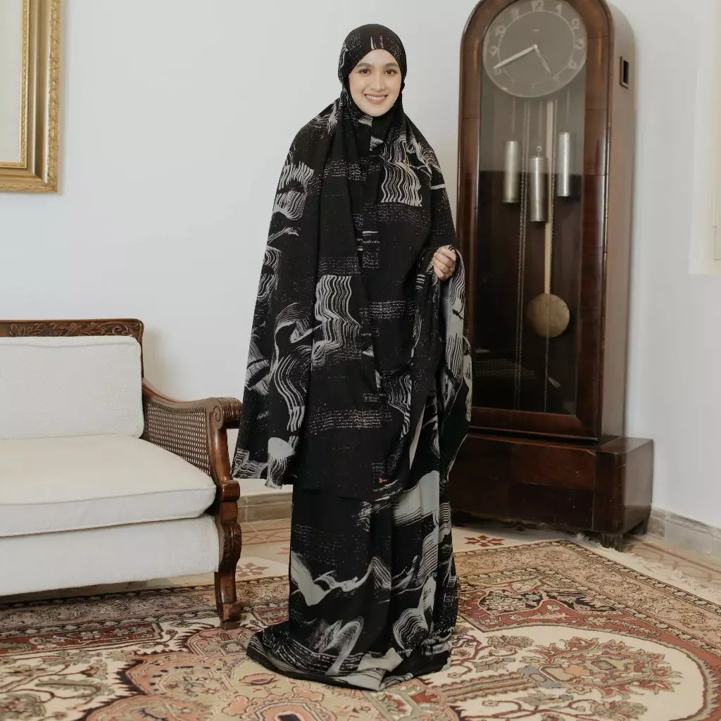 Syifa Prayer Set Lozy X Cut Syifa Snow Black