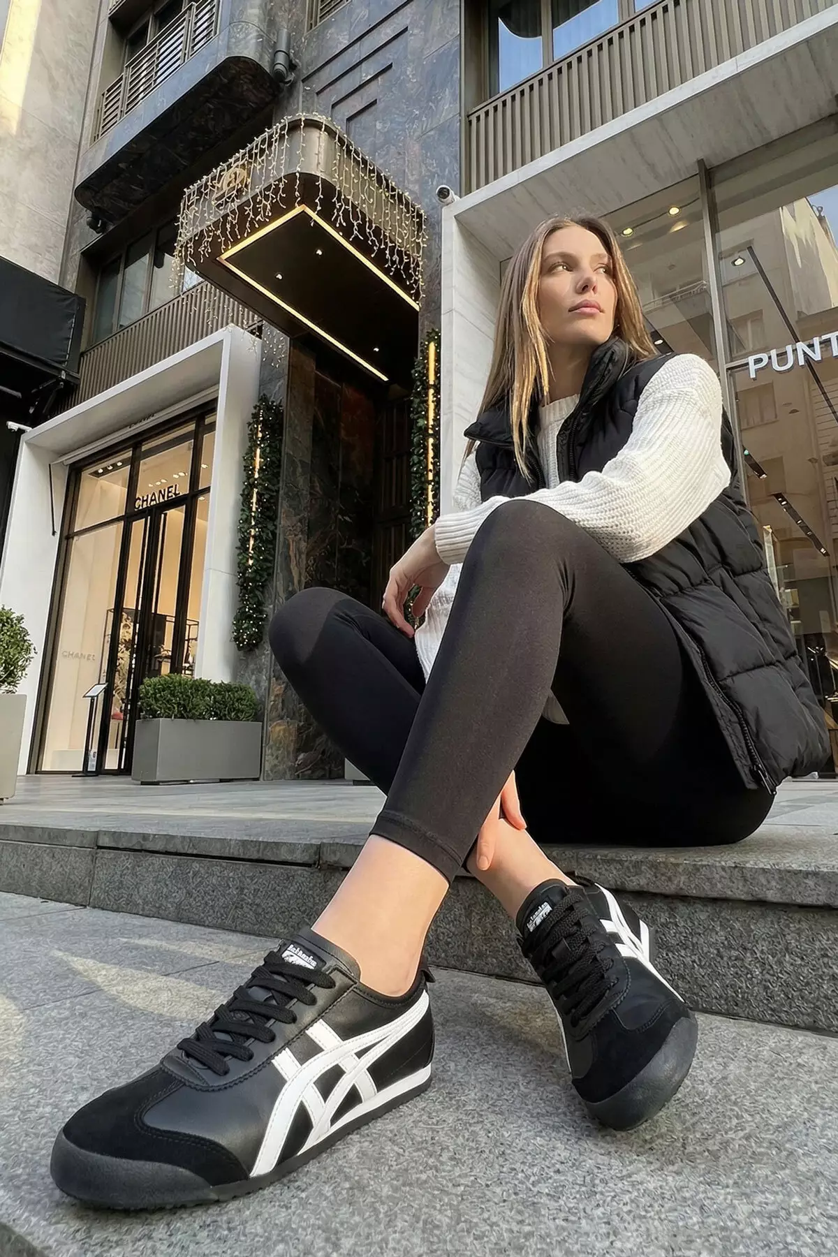 Black -White Unisex Sneaker 20893