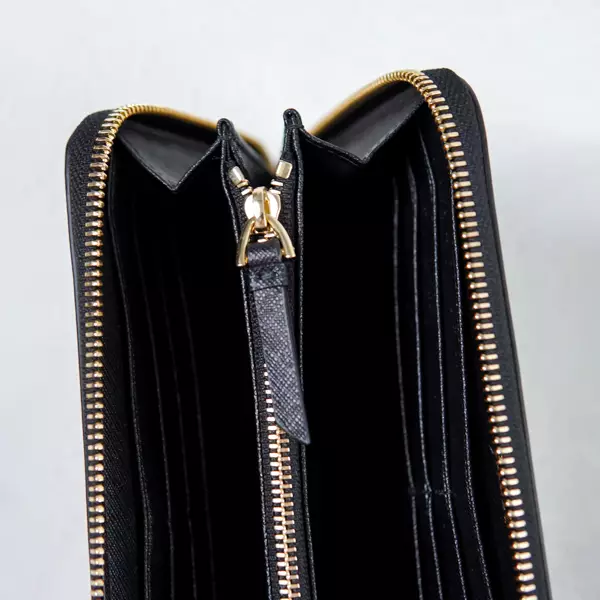 Dompet BALLY SORISSA STRIPE RED BLACK LEATHER ZIP LONG WALLET 100% ORIGINAL