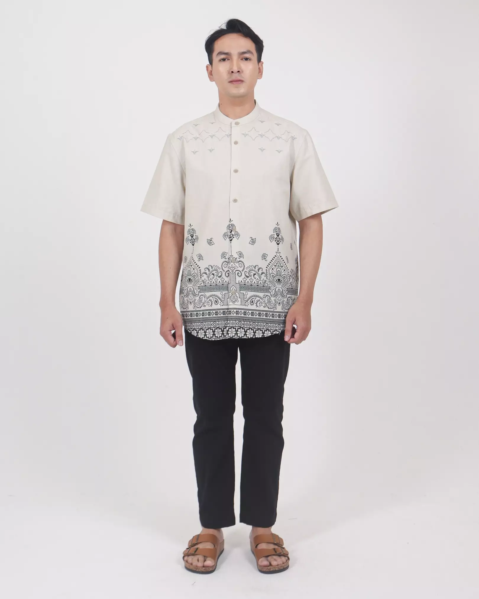 AMK Kemeja Koko Pria Lengan Pendek KK Mahdi S/S Cream