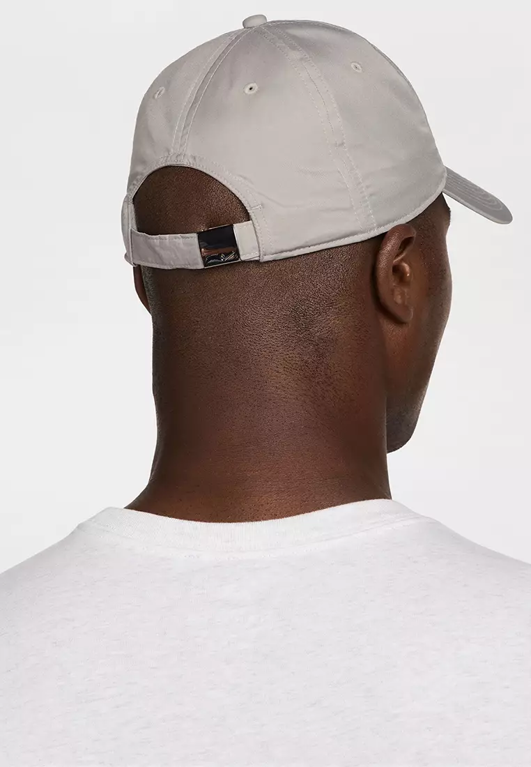 Dri-FIT Club Unstructured Metal Swoosh Cap