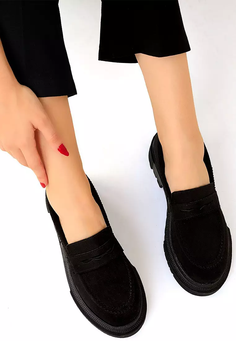 Round Toe Loafers