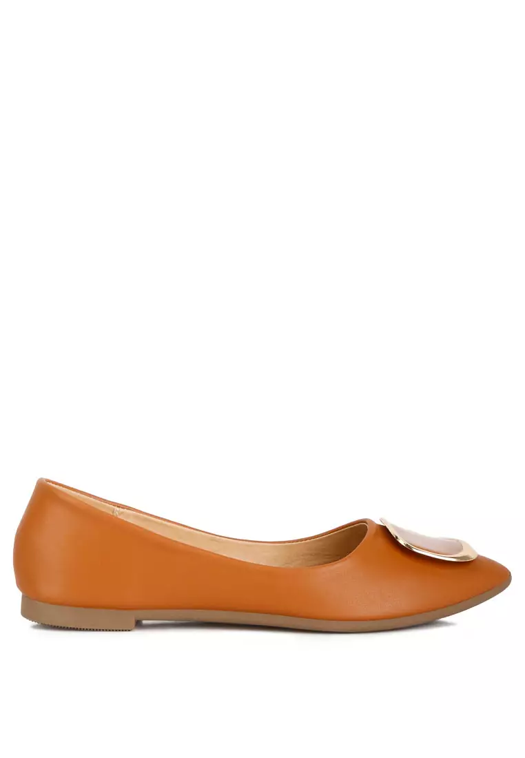 Discount on London Rag  shoes - SKU: Brooch Detail Ballet Flats In Tan