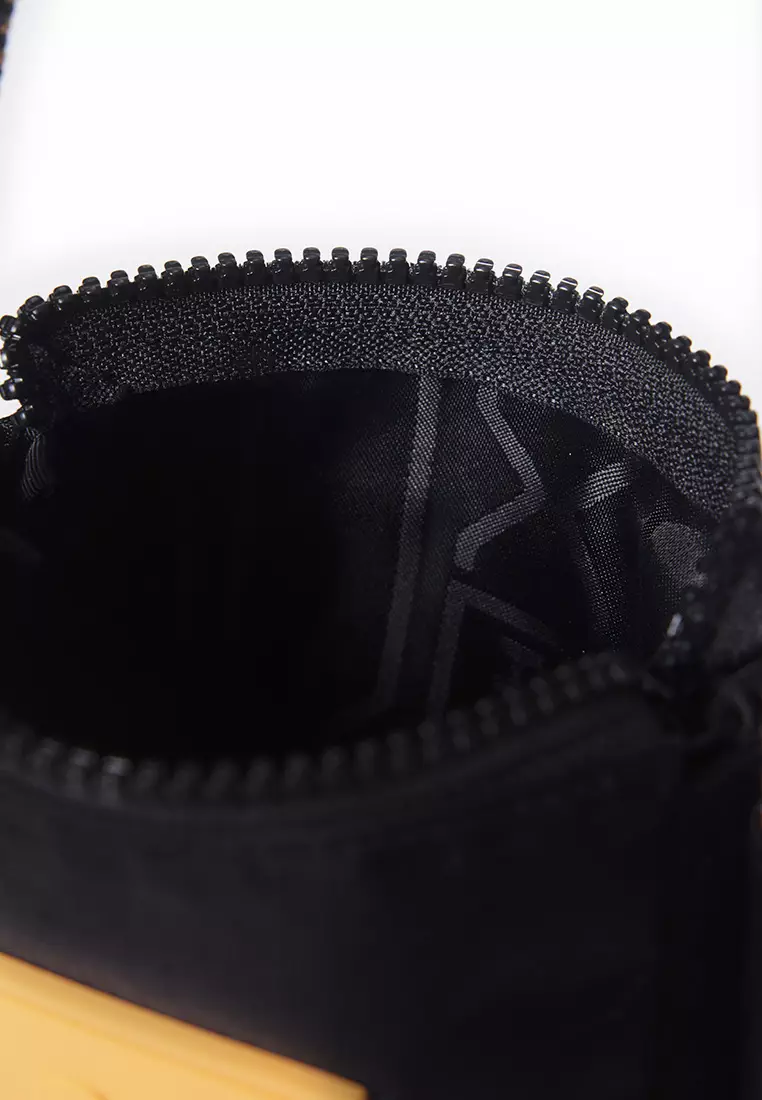 TRAVEL RIPSTOP PHONE POUCH