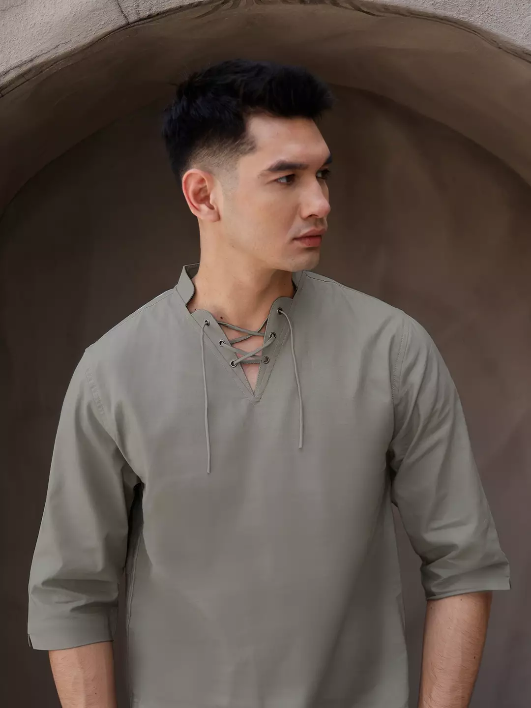 OXCON ZUHUD Kemeja koko Modern Linen Look Collarless Shirt Silver Sand