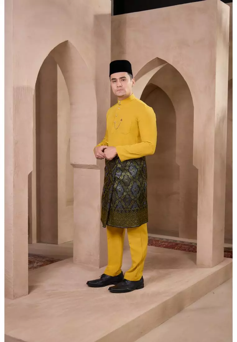 Baju Melayu Mahkota