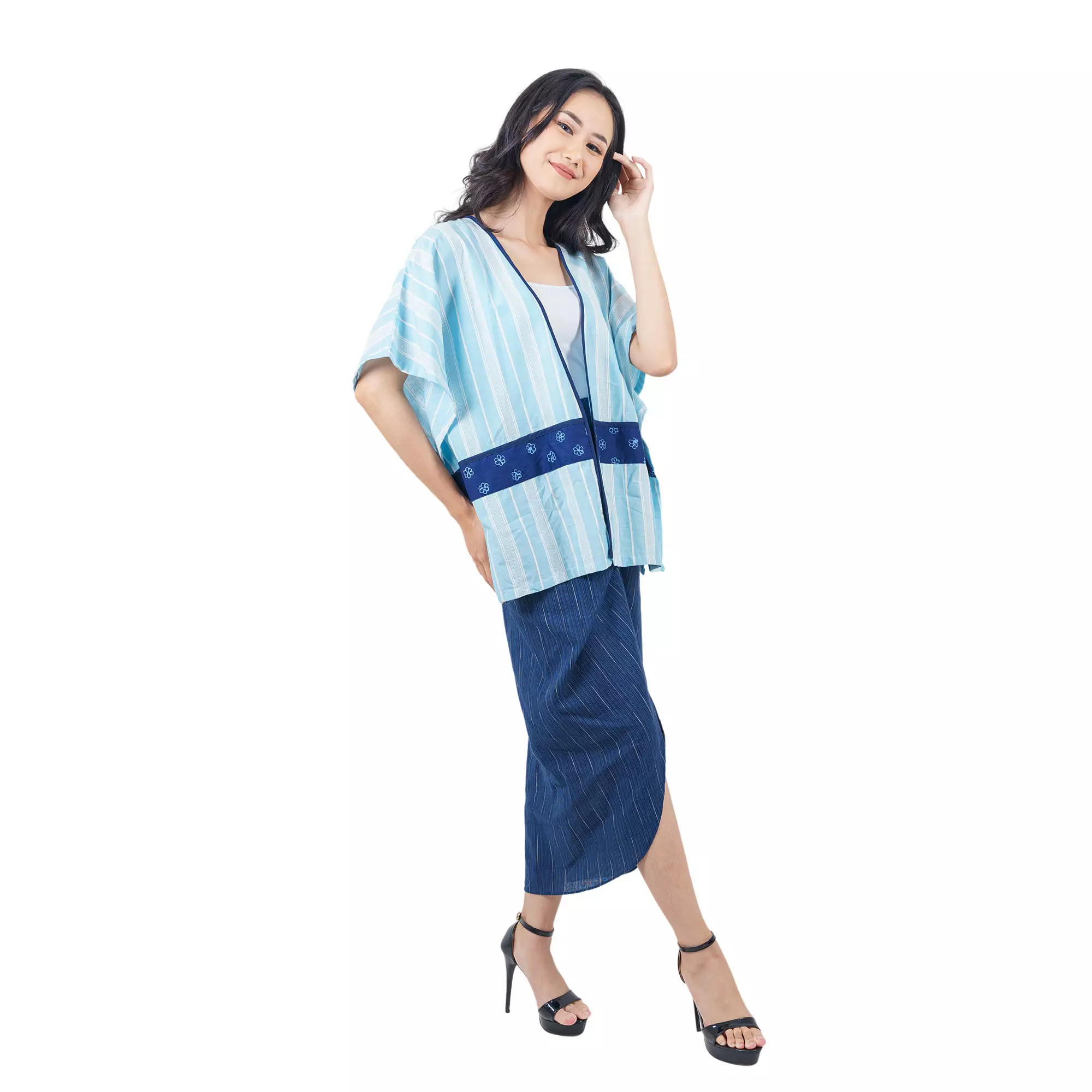 Blazer Outer Batik Wanita - Bhatara Batik Mischa - Atasan Batik Modern Lengan Pendek
