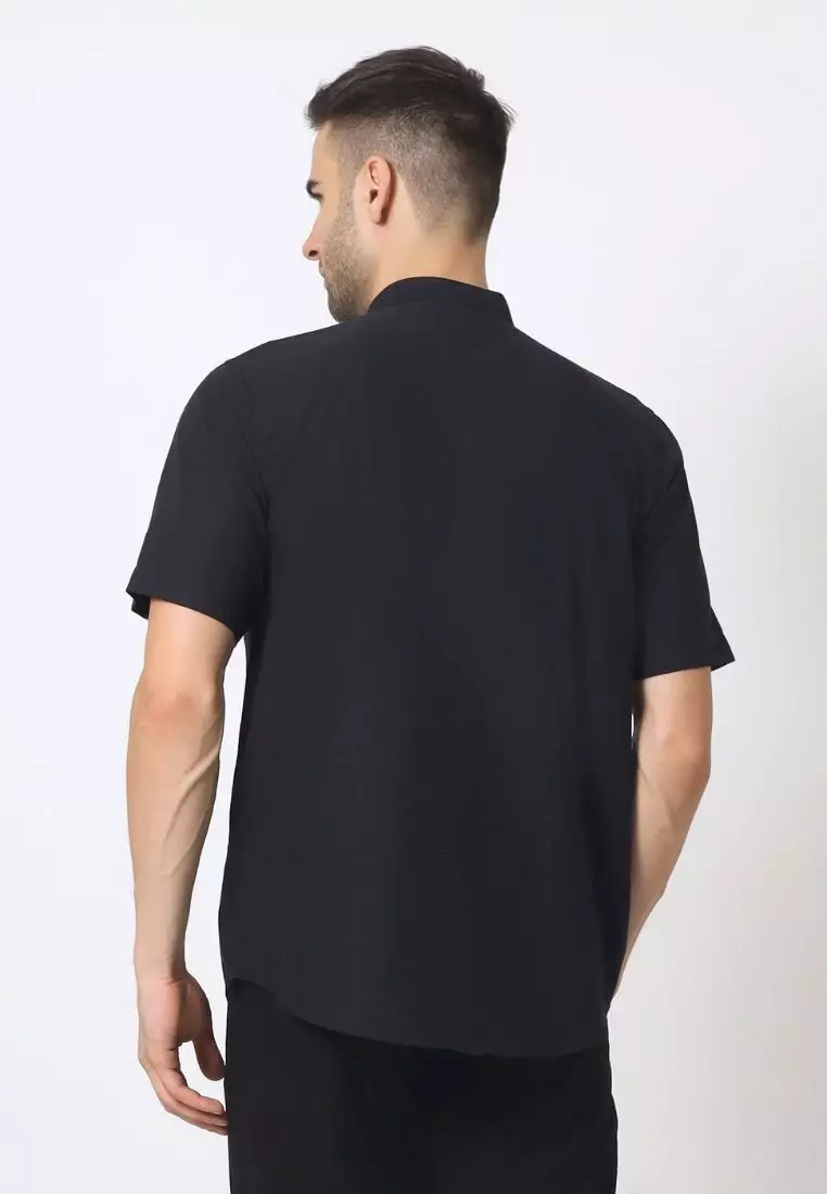 Cotton Well Zayn Shirt Black | Kemeja Koko Oxford Slub Lengan Pendek Hitam