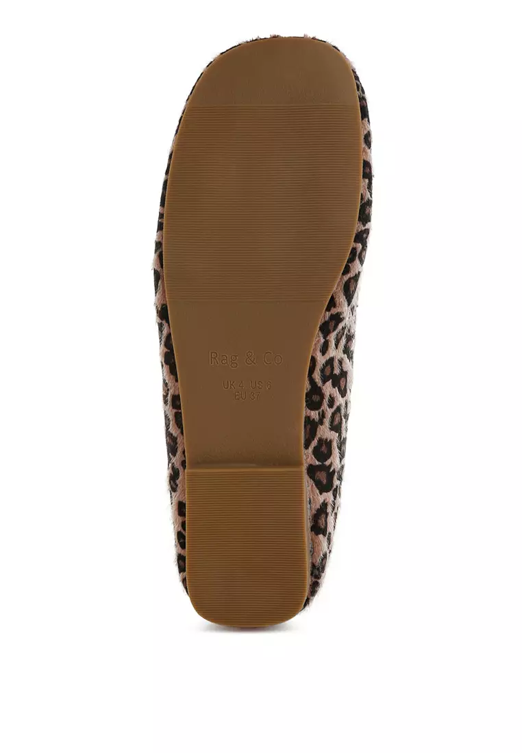 Sepatu Loafer Datar Motif Macan Tutul