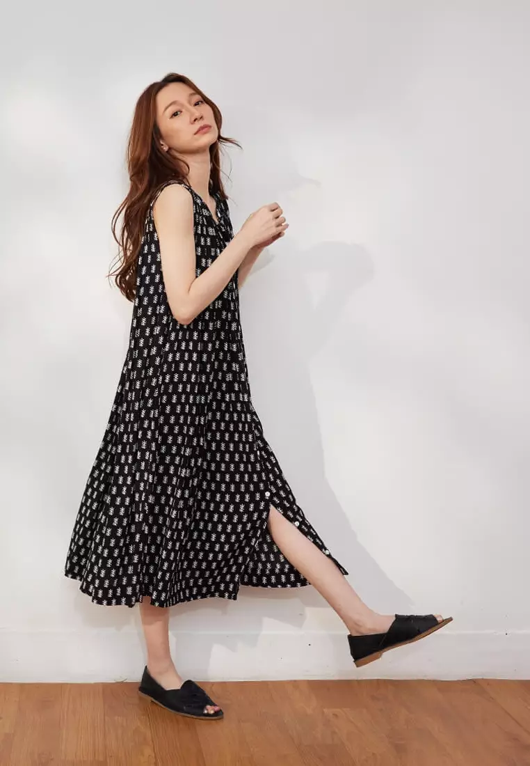 Buy so that's me Kelly V Neck Puff Sleeve Dress Black Printed 2023