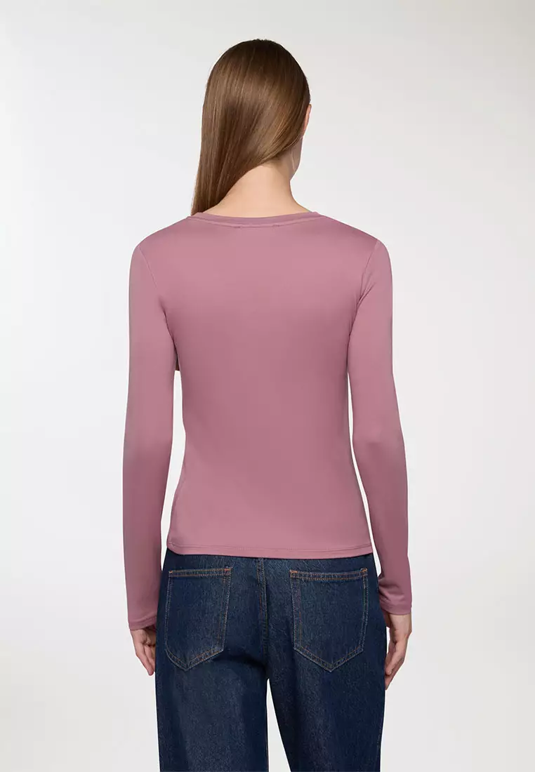 Woman Long-Sleeved T-Shirt