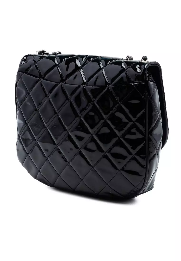Pre-Loved Chanel Medium Quilted Patent Bubble Cc Flap