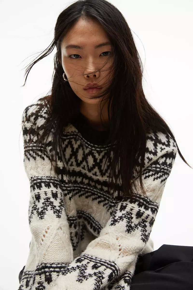 Jacquard-knit jumper