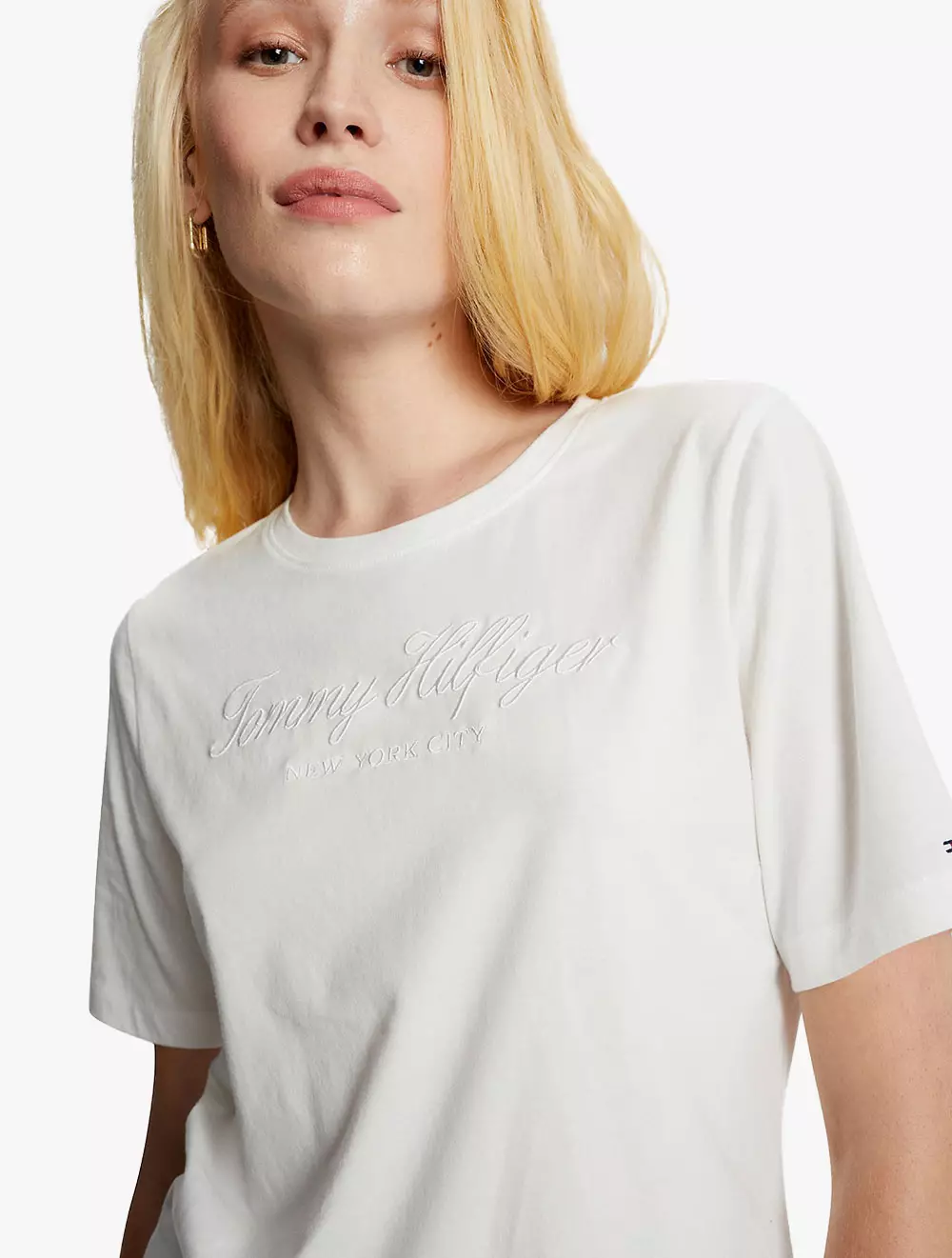 TOMMY HILFIGER - EMBROIDERED TOMMY SCRIPT LOGO T-SHIRT - Ecru - brown