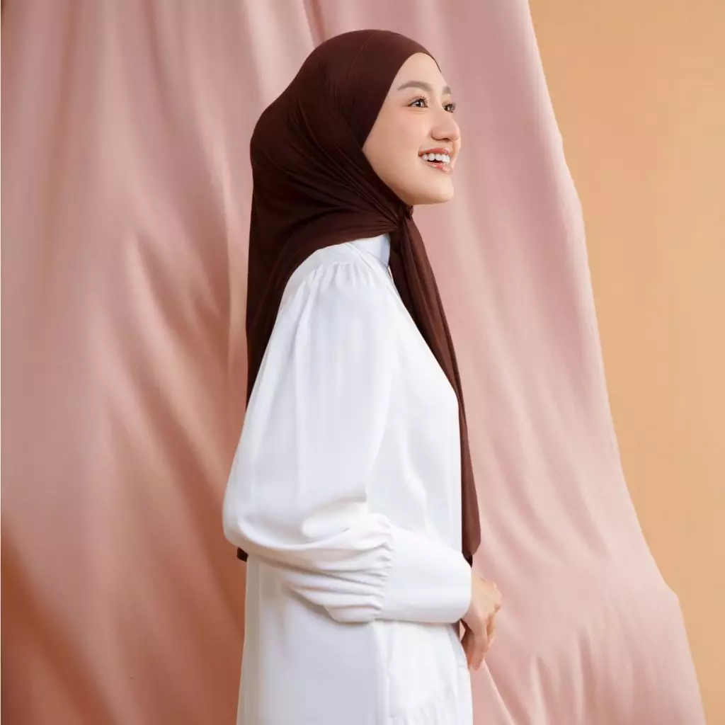 Lesti Instan Bandana Lozy x Lesti Kejora Dark Brown