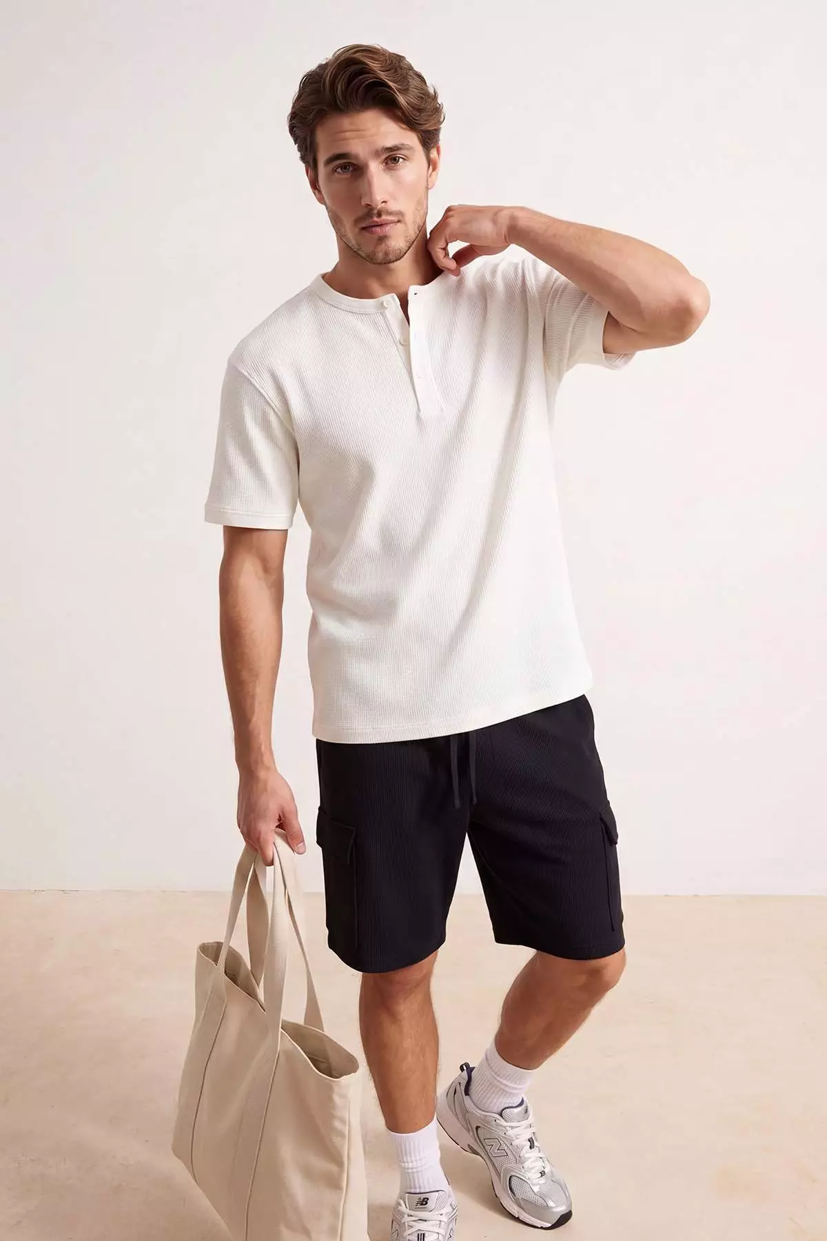 Black Regular Fit Cargo Pocket Pack Shorts & Bermuda Tmnss26Sr00021