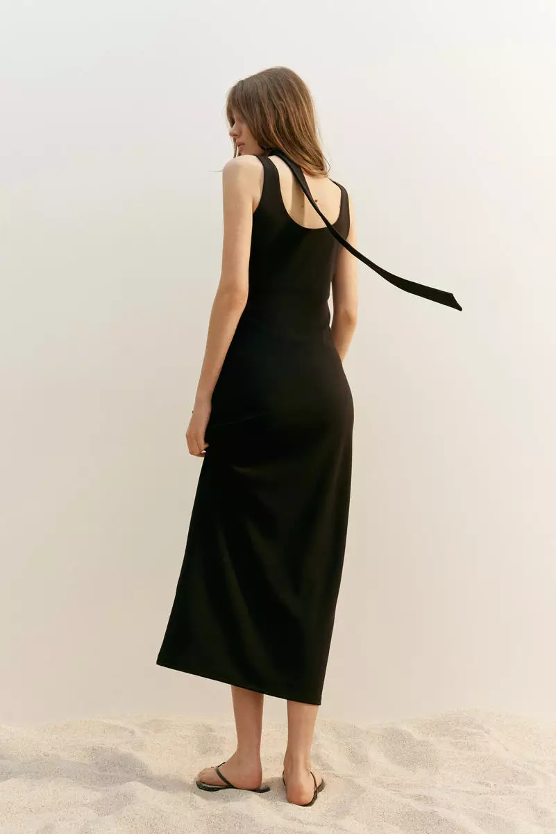 Bodycon dress with scarf