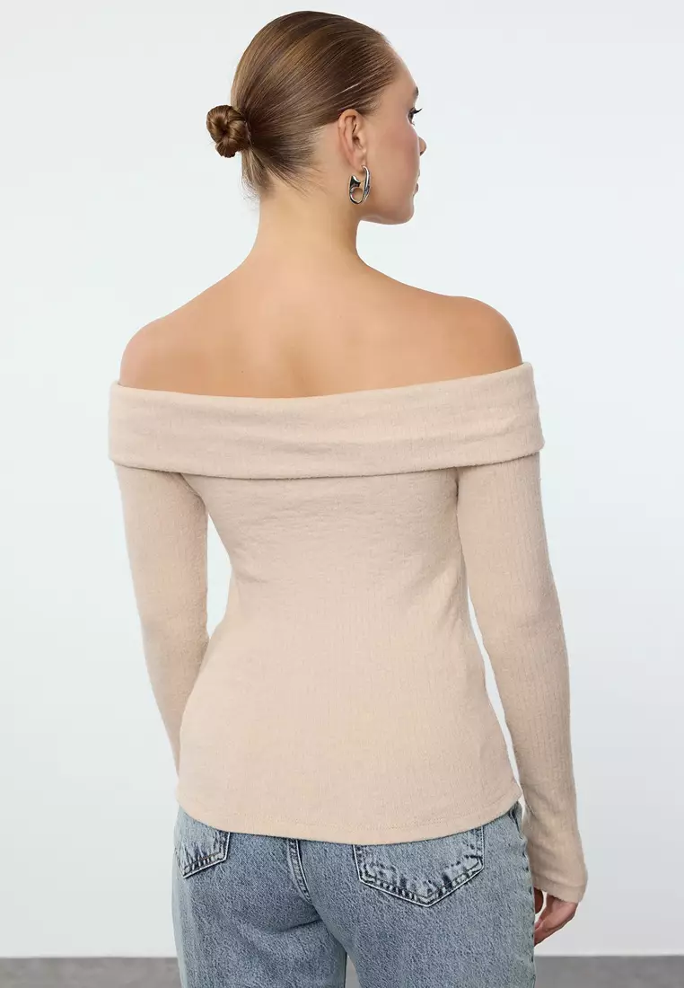 Carmen Collar Detail Blouse