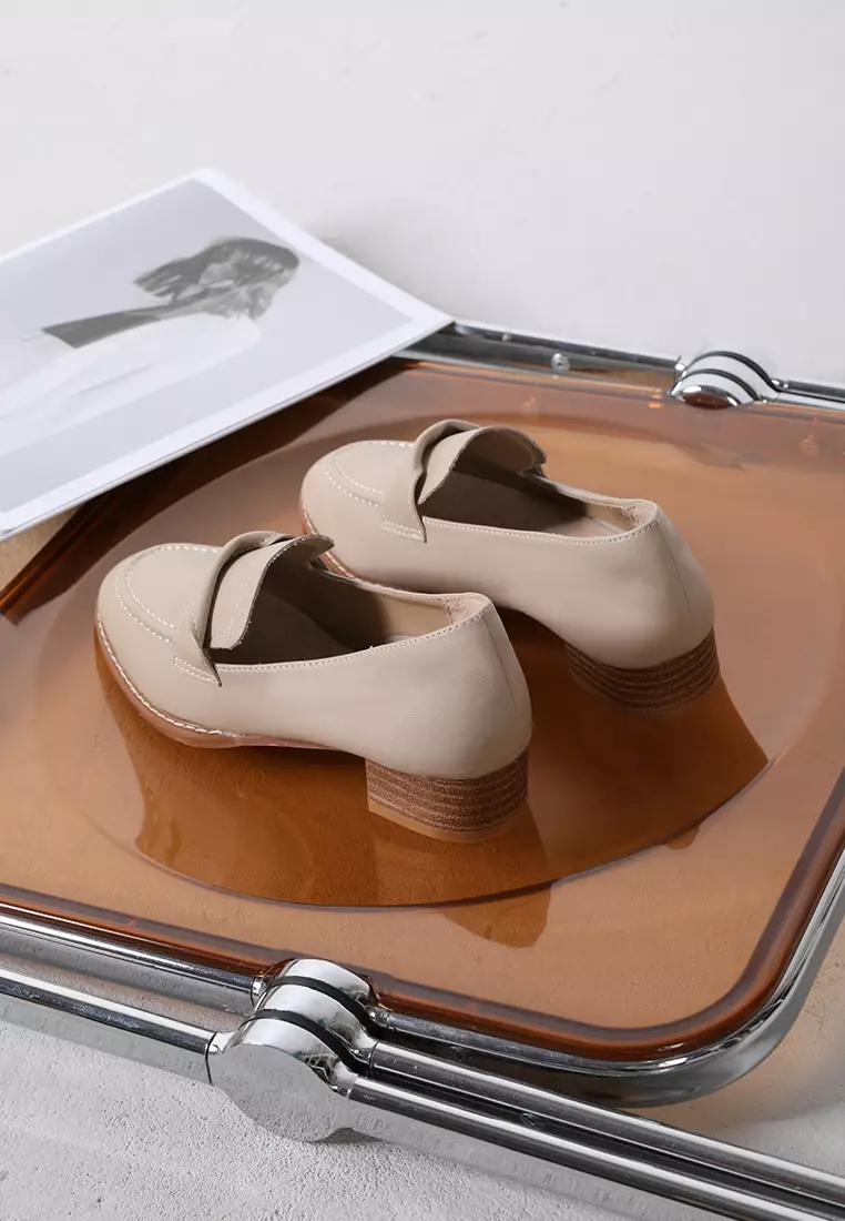 褶皺搭帶真皮樂福鞋 TH138-1