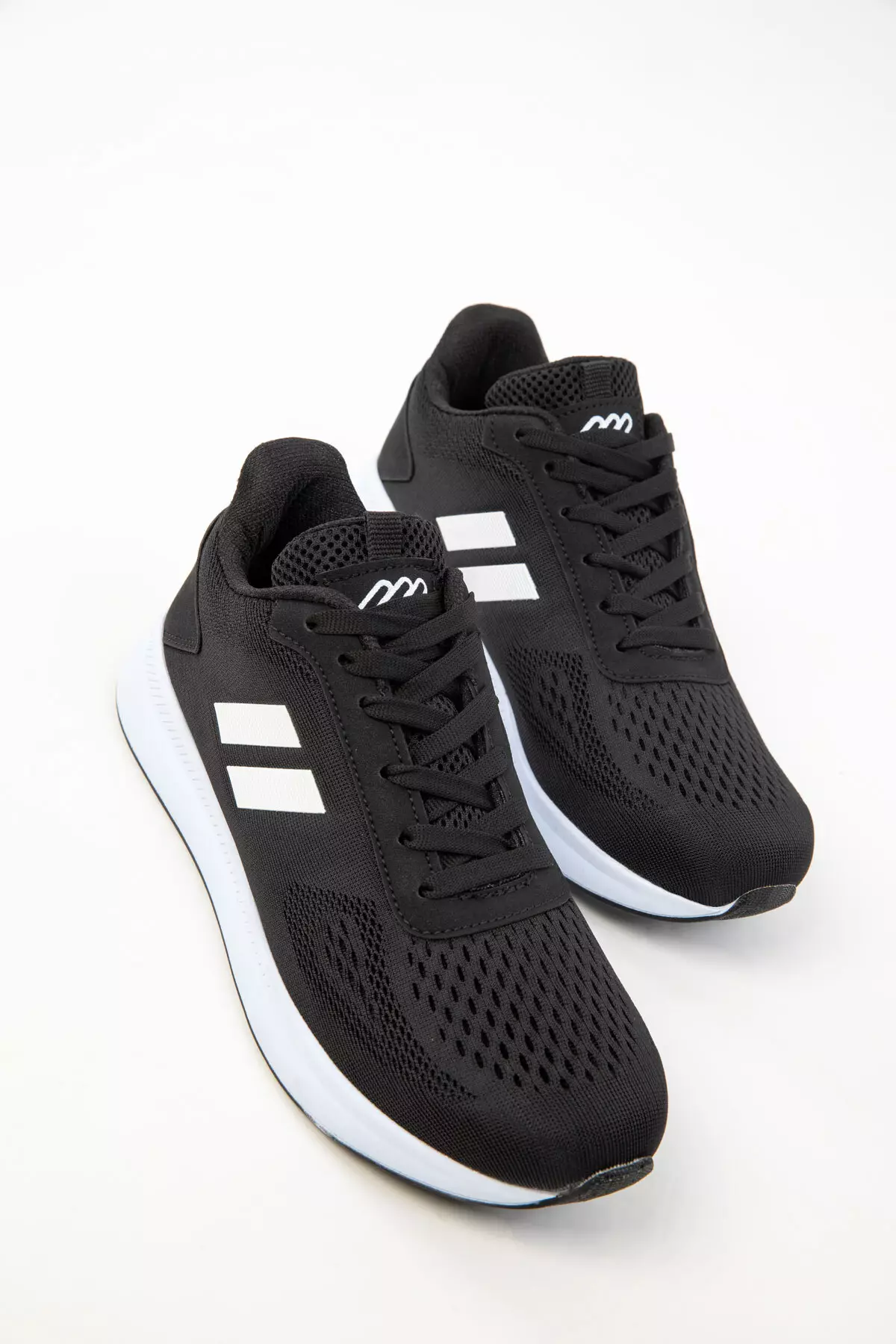 Black Unisex Sneaker 20242