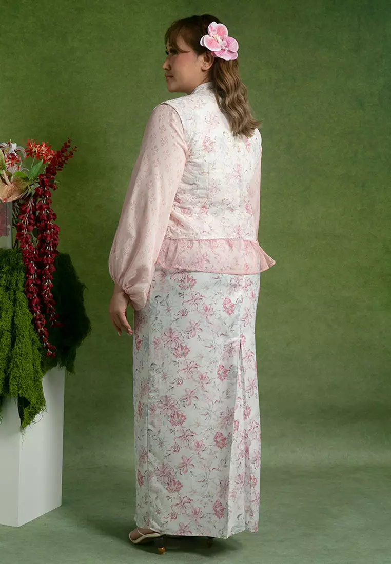 Hana Plus Kurung Modern Embroidered Set