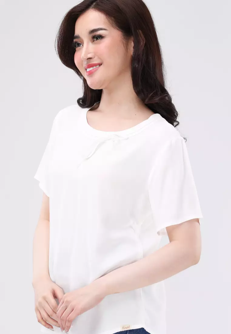 Bold Twill Short Sleeves Round Neck Blouse