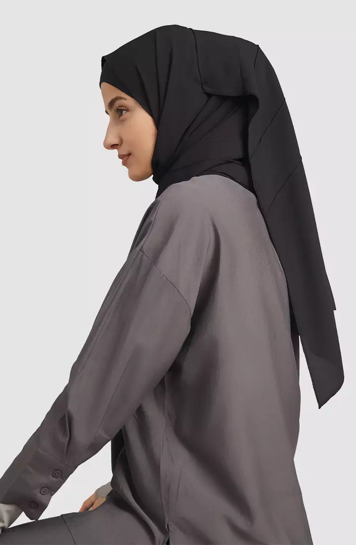 AUDRA ORIKAMI SLANT PLEATED SCARF