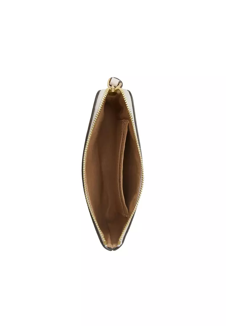 Corner Zip Wristlet With Star Print CCK76