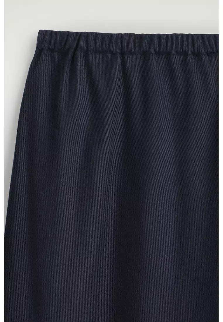 ELASTICATED WIDE-LEG TROUSERS