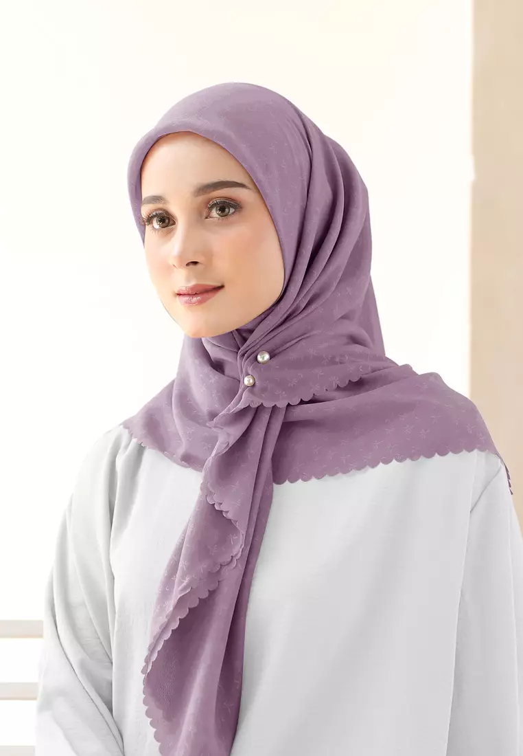 Rada Embossed Square | Hijab Polycotton Scarf Segiempat - Orchid Glam