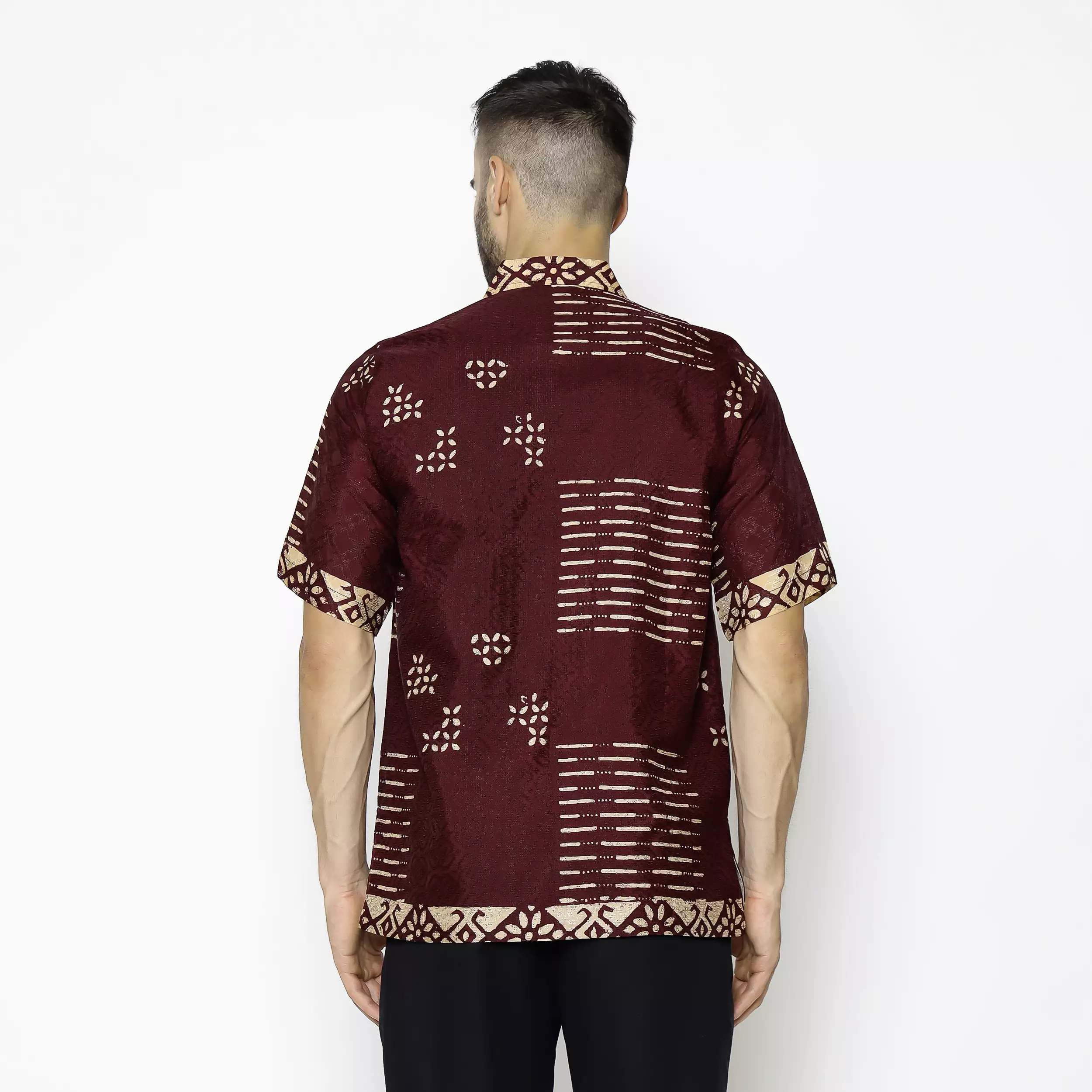 Rinjanie Batik - Kemeja Pria Lengan Pendek - Maroon - Kemeja Pria Batik - Batik Modern 