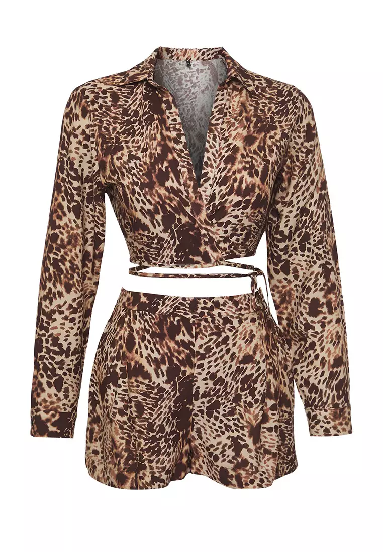 Snake Pattern Woven Shirt Collar Binding Detail Beach Shorts Set Tbess25Au00084