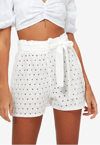 Trendyol white Belted Embroidery Eyelet Shorts ECE45AAFFED136GS_1