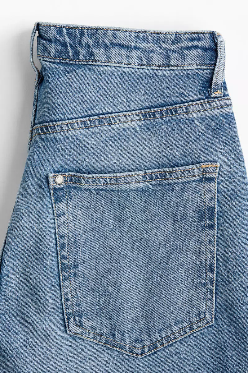 Curvy Fit Flared High Jeans