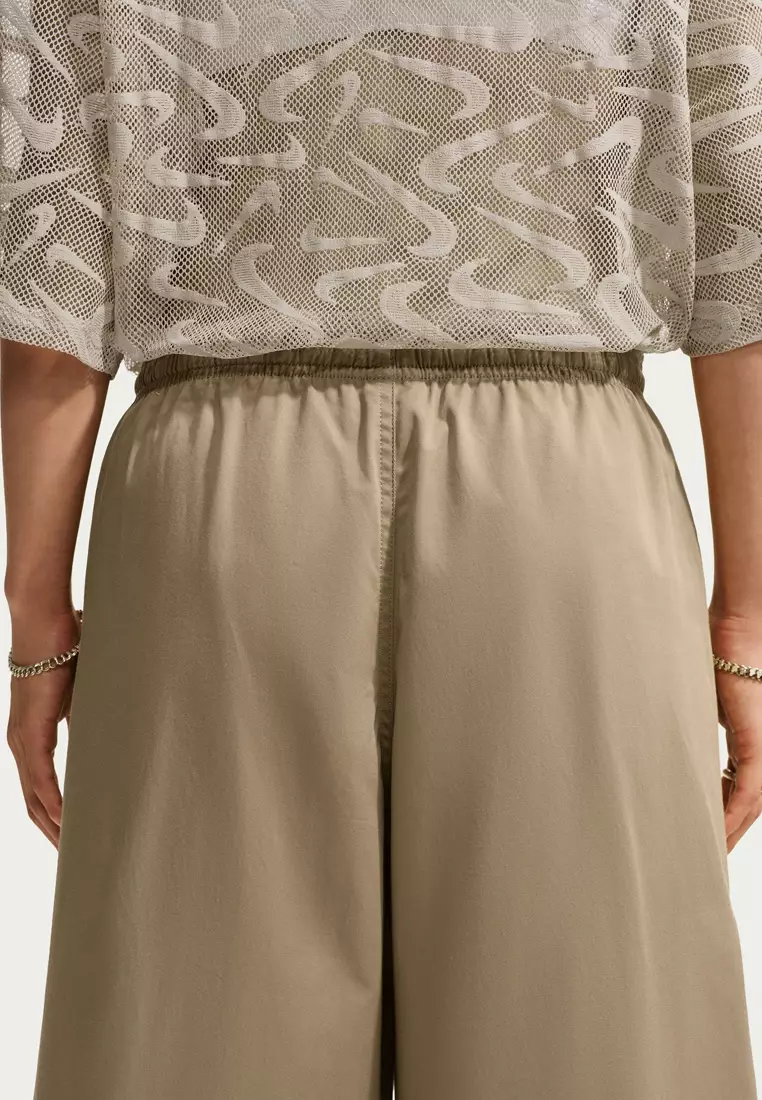 Sportswear Women's Oversized Mid-Rise Parachute Shorts