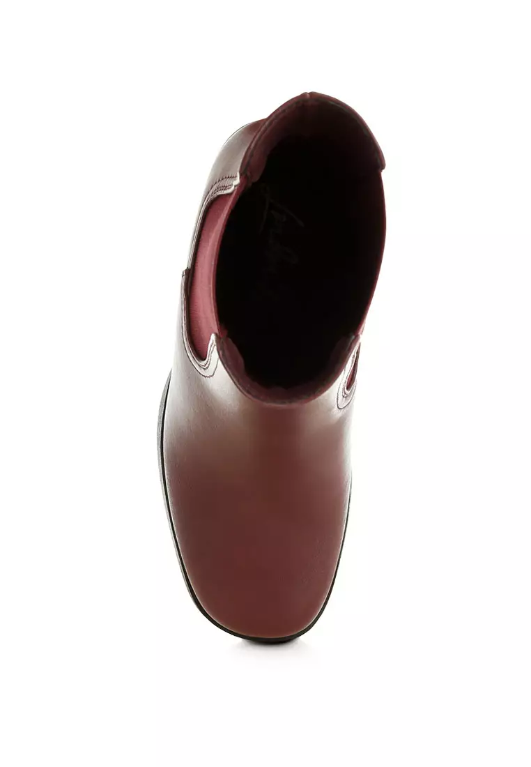 Faux Leather Chelsea Boots In Burgundy