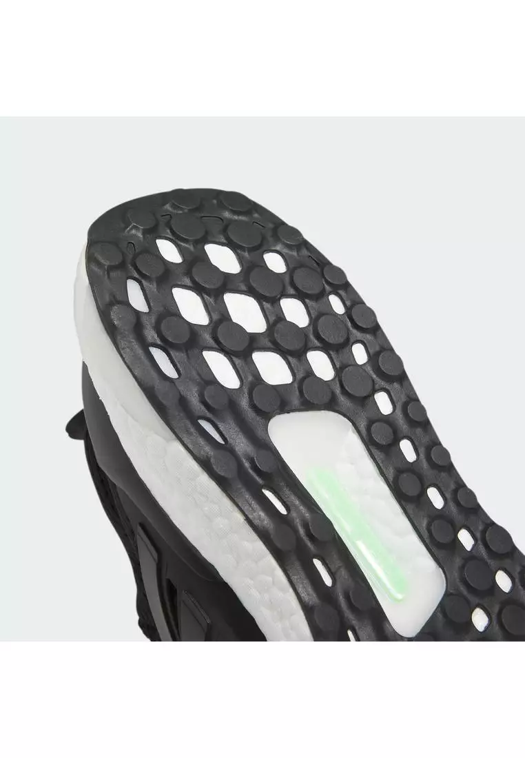 Ultraboost 1.0 鞋款