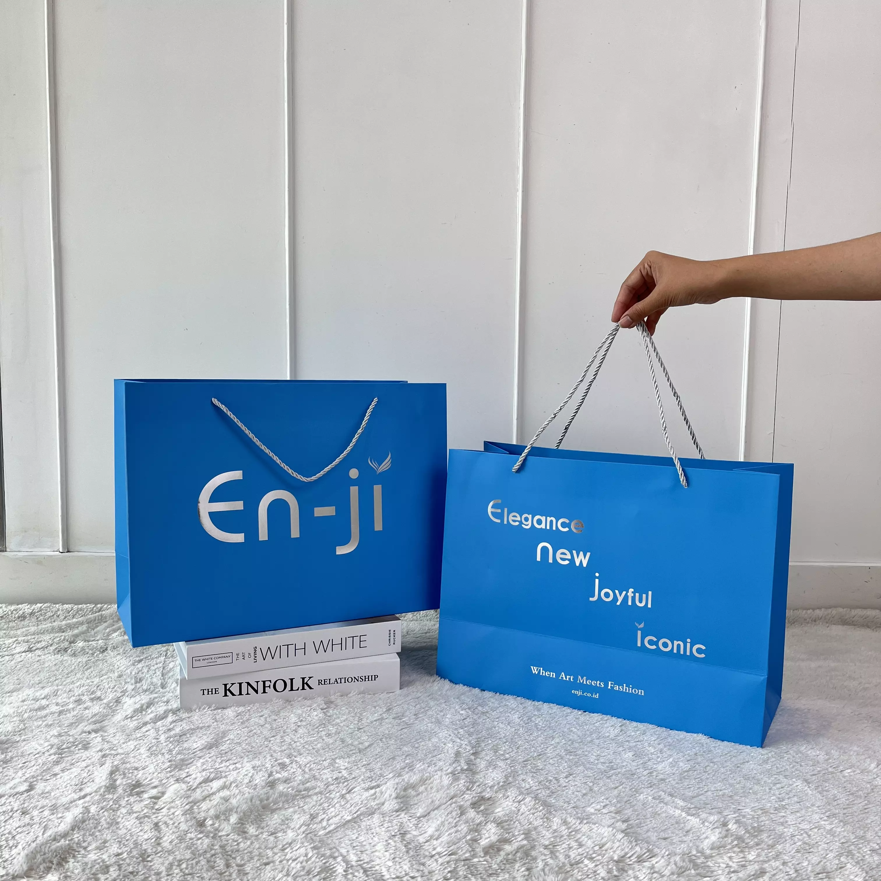 En-ji Paperbag - Bluesilver [Packaging Tas]
